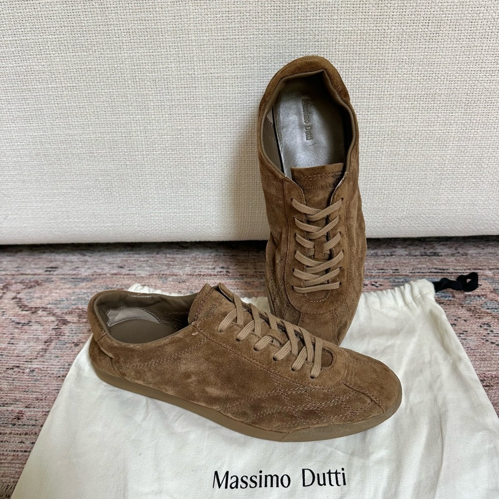 MASSIMO DUTTI Tan Suede Sneakers